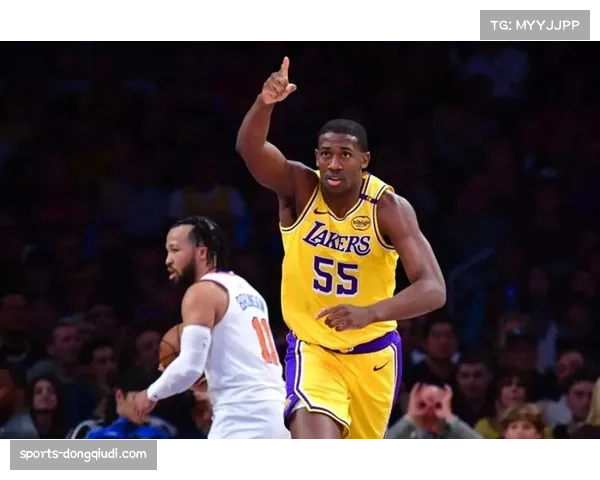 聚焦：年轻中锋在休赛期特训防守脚步，以应对换防外线需求